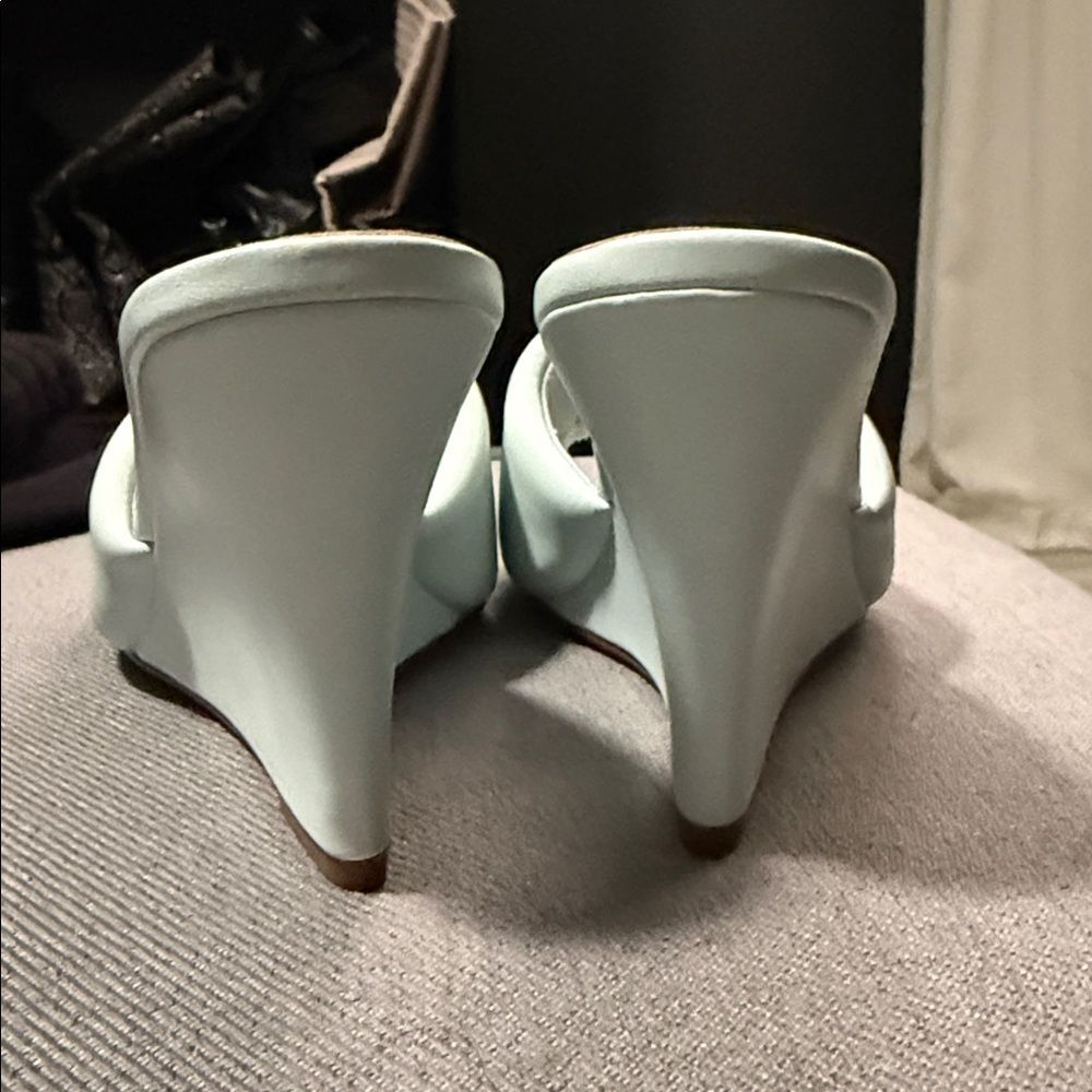 TEAL SANDAL WEDGES CUTE AND CHUNKY JUST FAB SIZE 7 - Picture 4 of 4